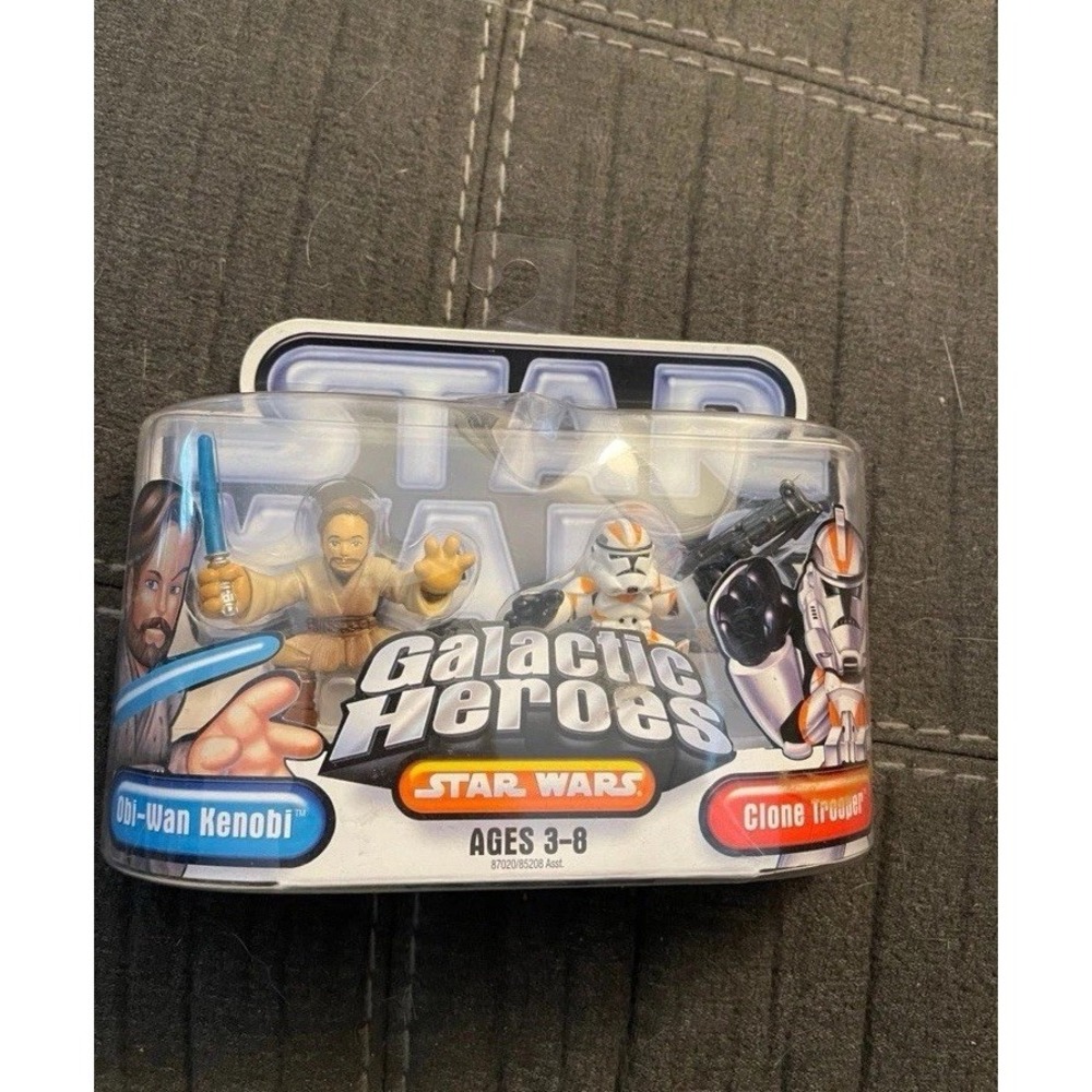 Star Wars Galactic Heroes Obi-Wan Kenobi and Clone Trooper